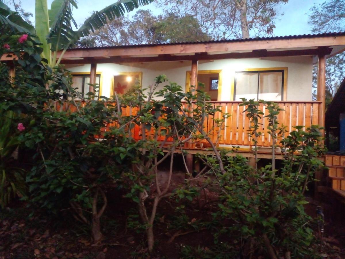 Hare O Haupiano Hanga Roa Exterior foto